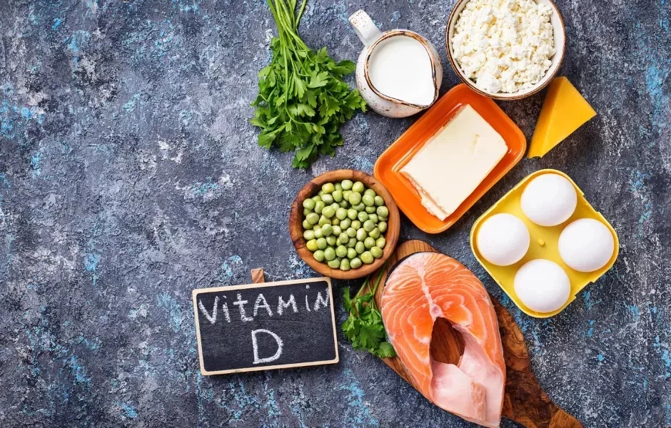 Losos, svježi sir, jaja, mlijeko, peršin i ostaa hrana koja sadrži vitamin D